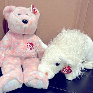 TY Beanies. Roam & Celebrate